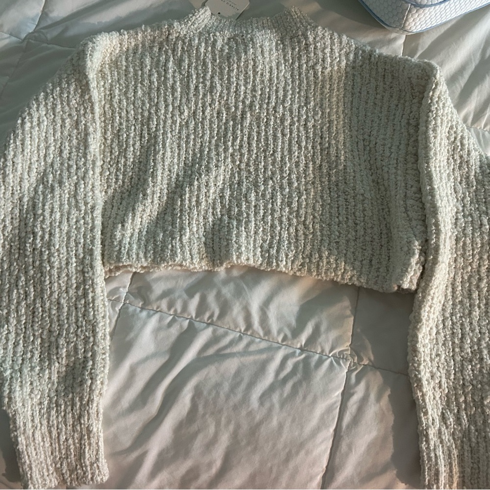Altered state crop sweater cream xs